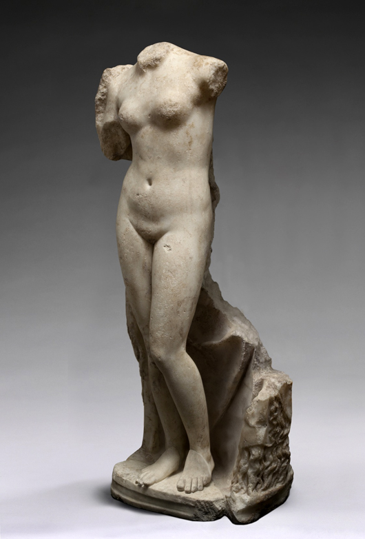 This Roman marble statue of Venus Victrix, first to second century, part of the inaugural exhibition at Charles Ede Ltd. from Oct. 15 to Nov. 14 to celebrate their new premises at Three King’s Yard, Mayfair. Image courtesy Charles Ede Ltd. 